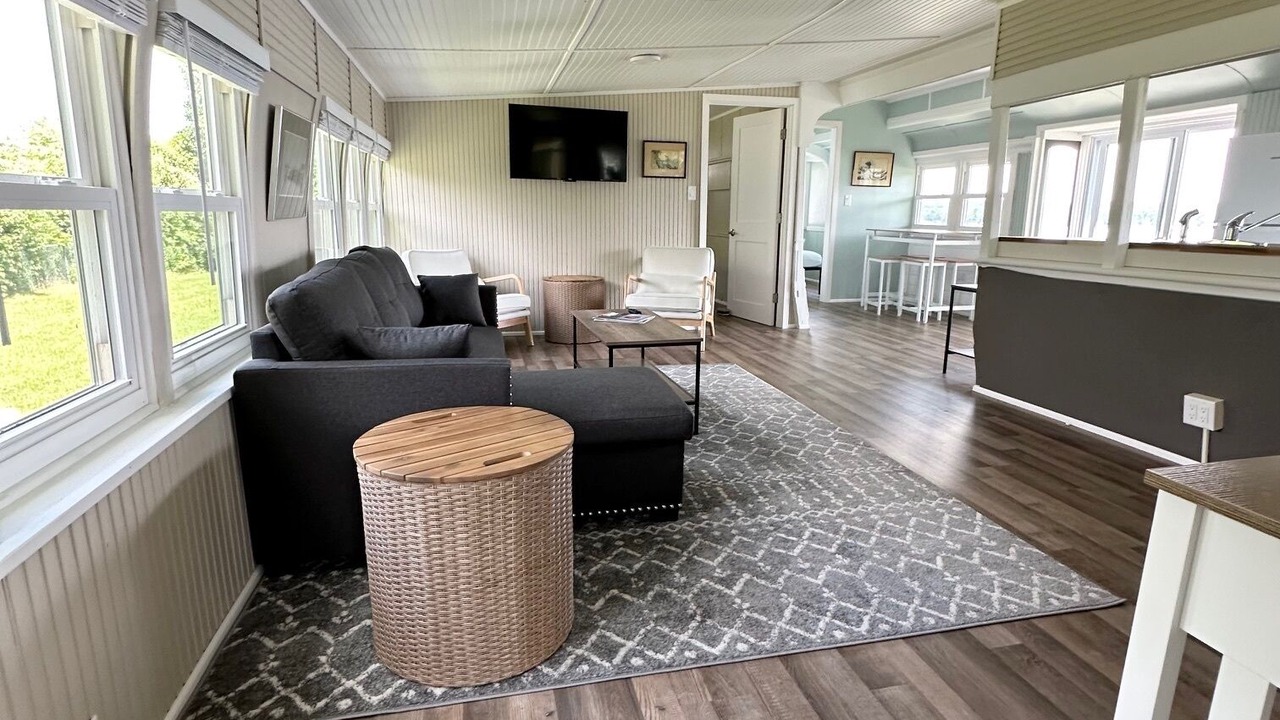 Photo of Livingroom in Lakeville