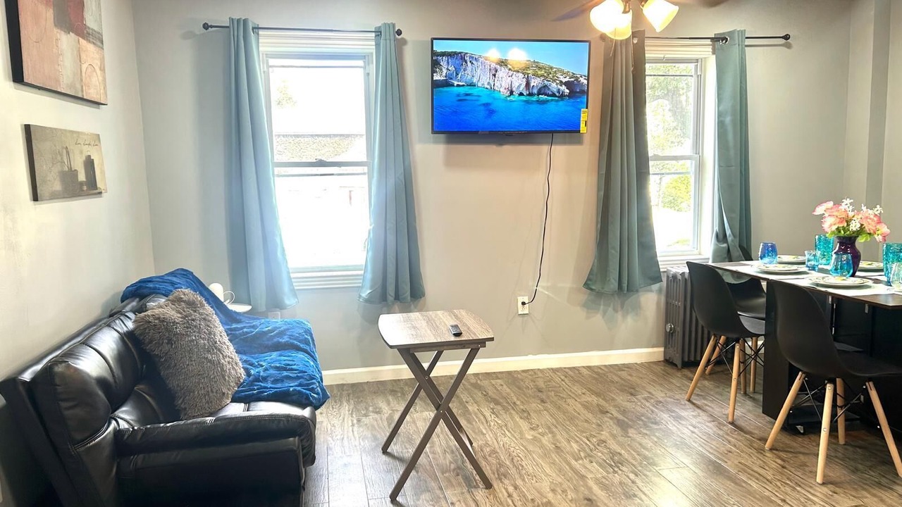 Photo of Livingroom in Kingston