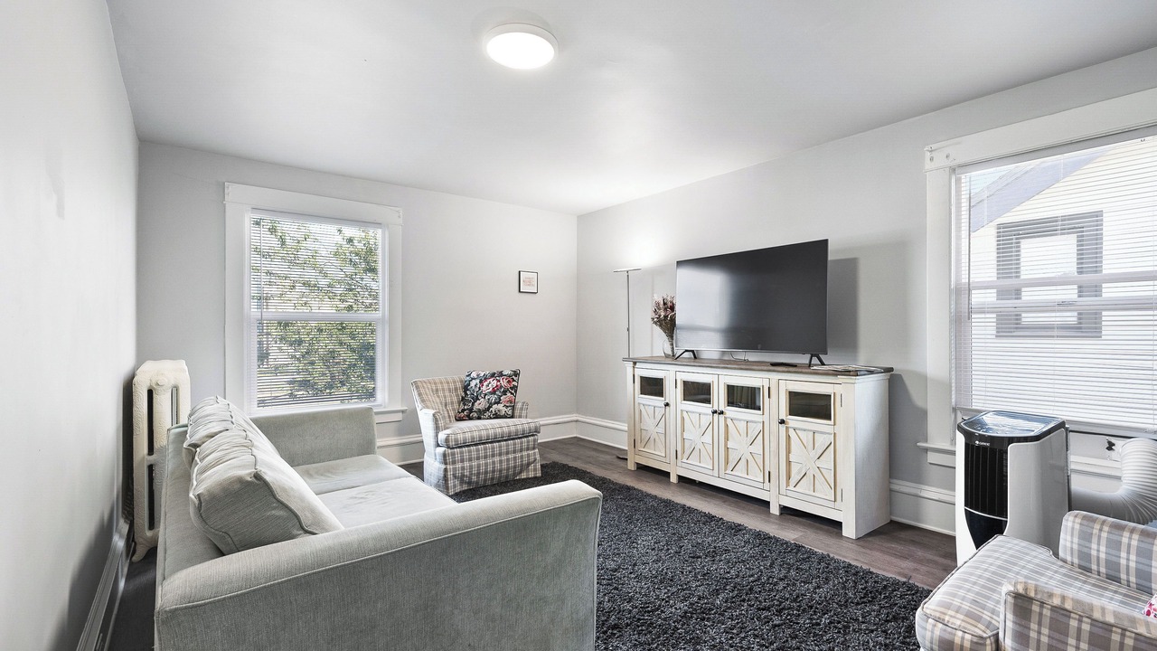 Photo of Livingroom in Wallingford