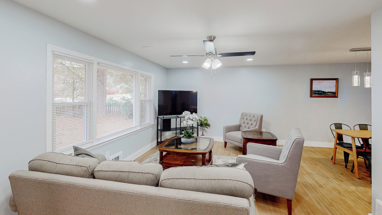 Photo of Livingroom in Fayetteville