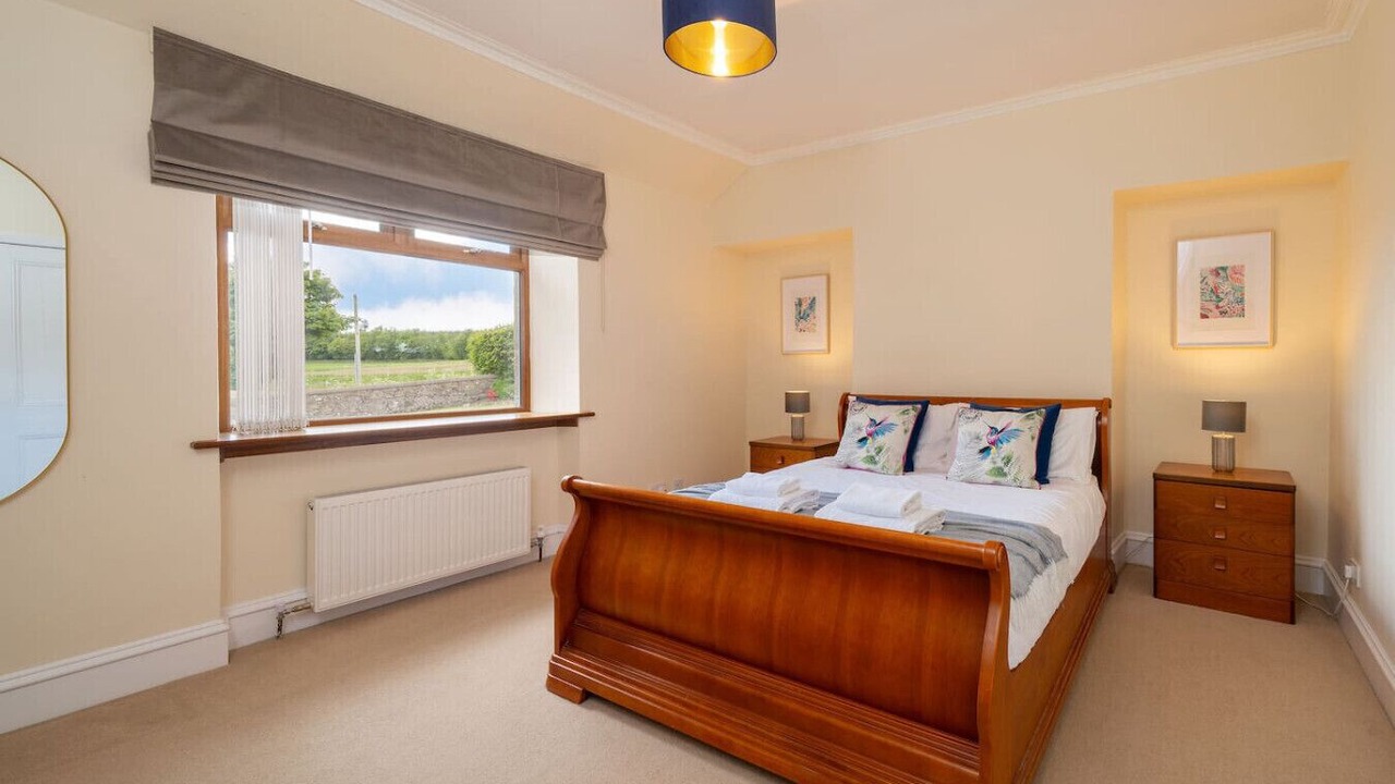 Photo of Bedroom in Maud