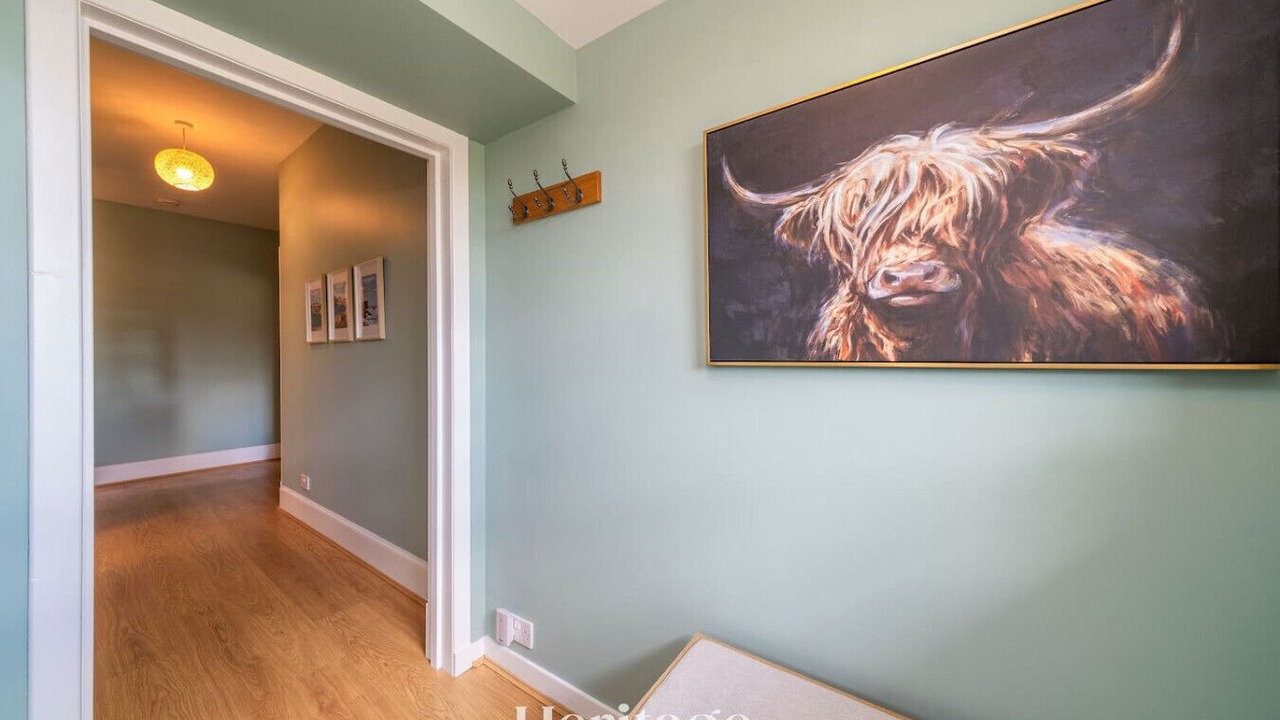 Photo of Others in Maud