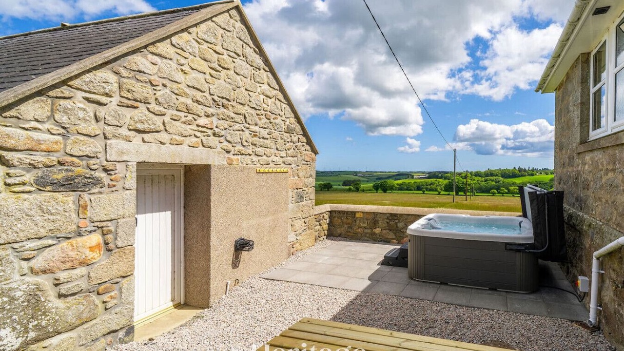 Photo of Patio Balcony in Maud
