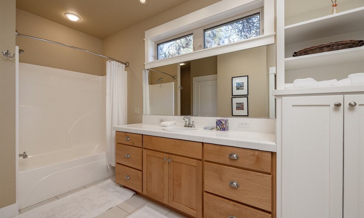 Photo of Bathroom in RiverWild