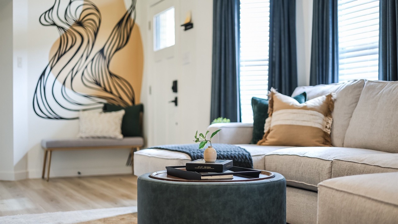 Photo of Livingroom in Olympic Heights