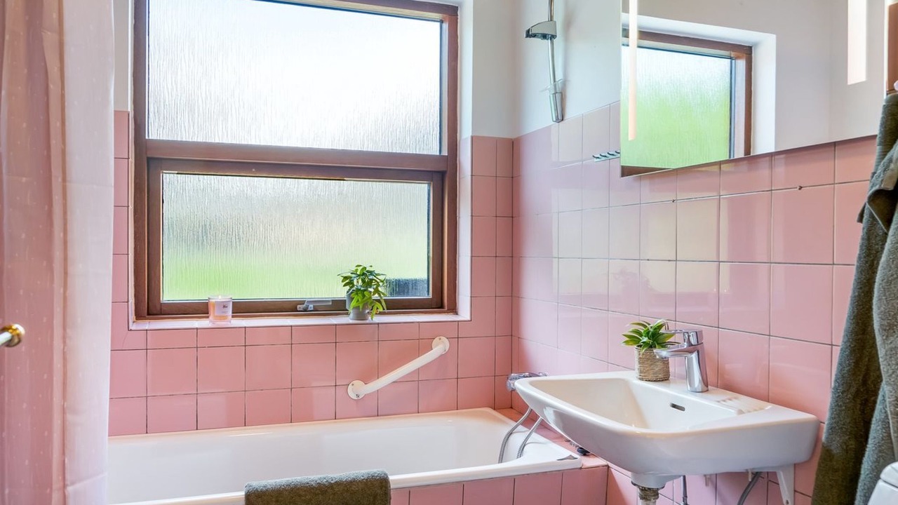 Photo of Bathroom in Asaa