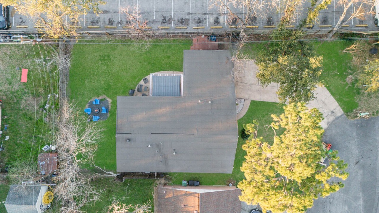 Photo of Outdoor in Spring Branch West