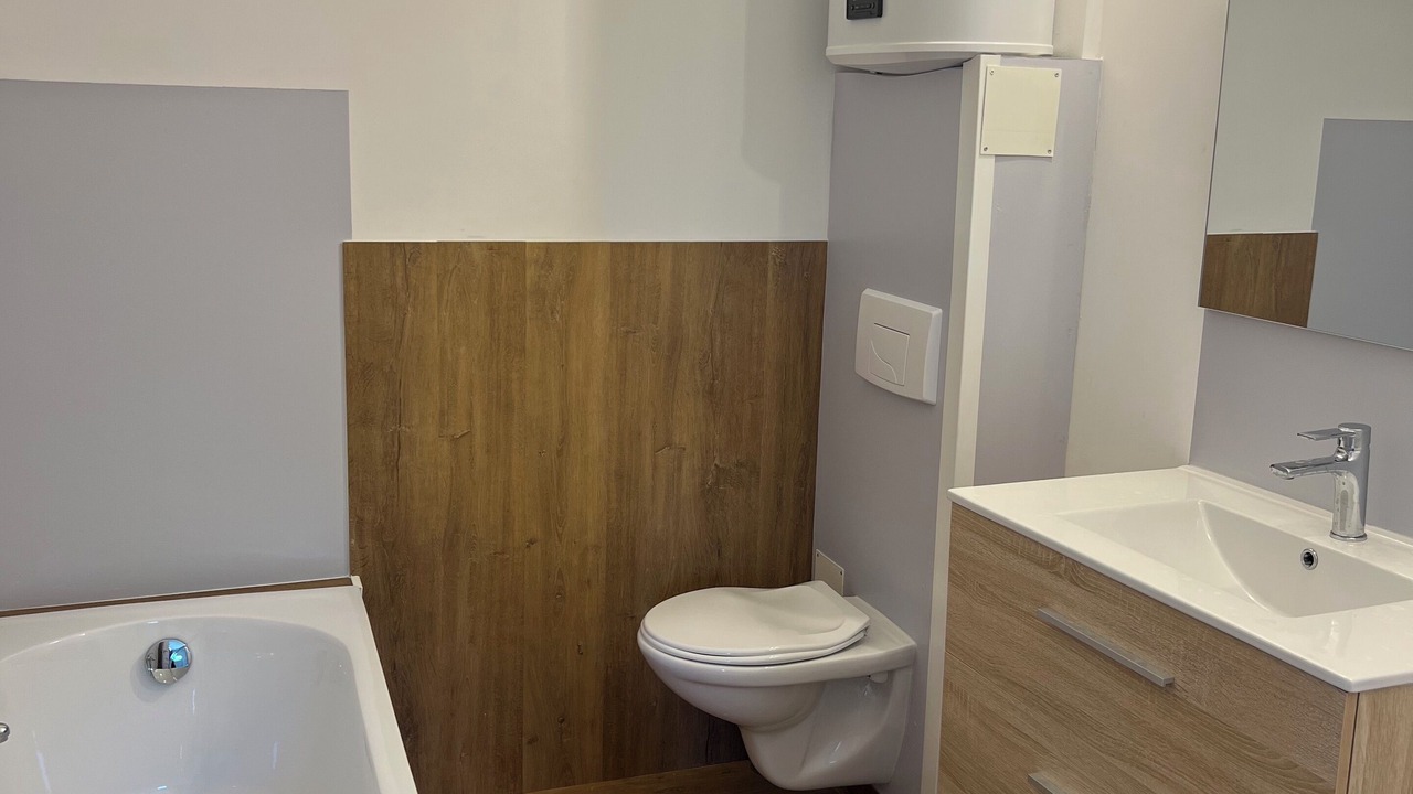 Photo of Bathroom in Brezins