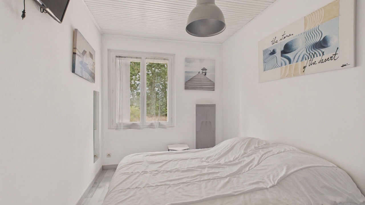 Photo of Bedroom in Saint-Reverend