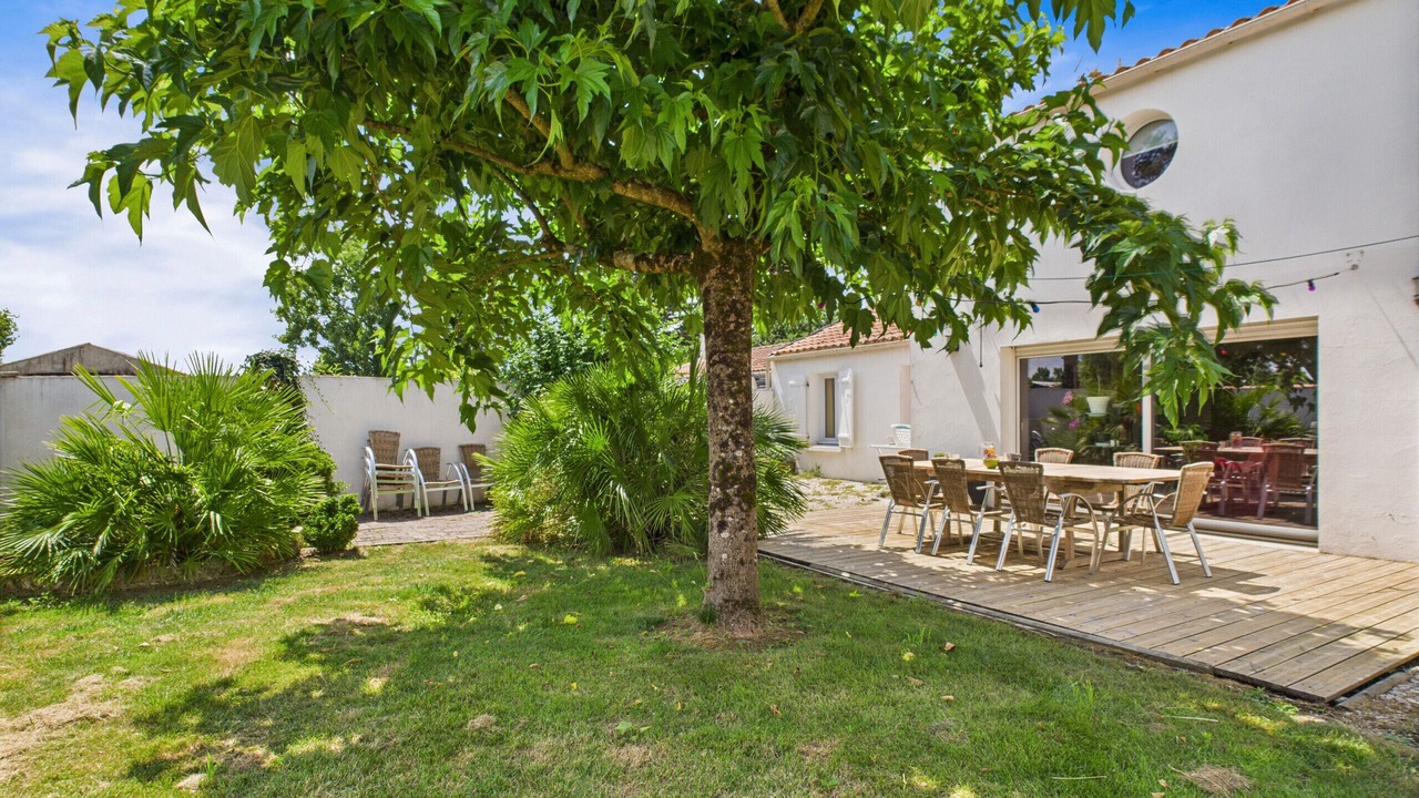 Photo of Outdoor in Saint-Reverend