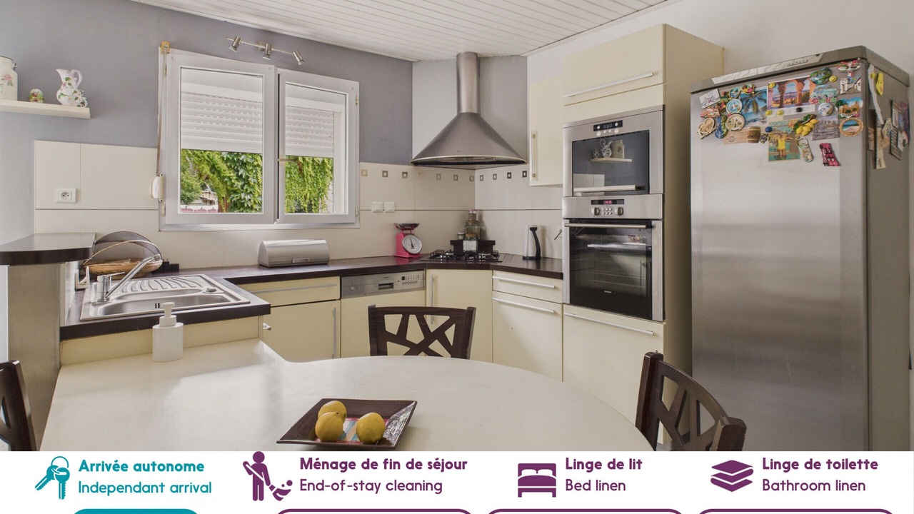 Photo of Kitchen in Saint-Reverend