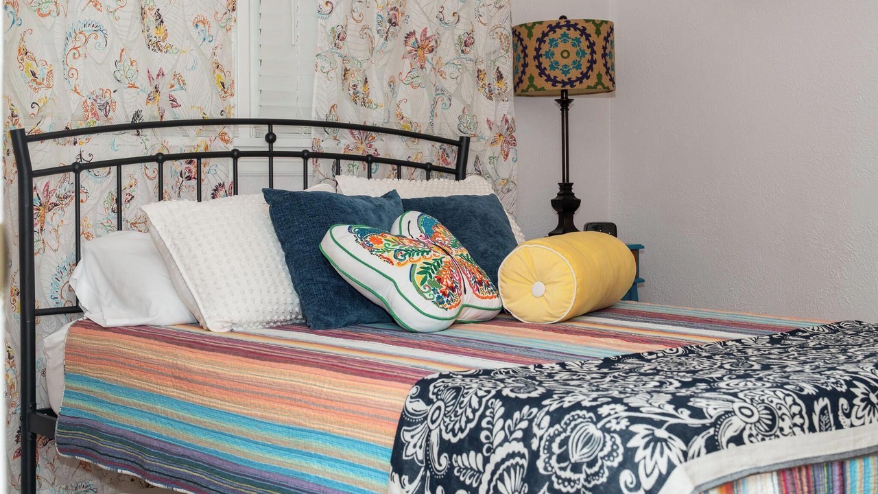 Photo of Bedroom in Elmwood Area