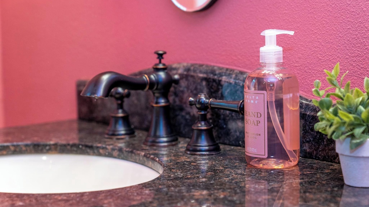 Photo of Bathroom in Elmwood Area