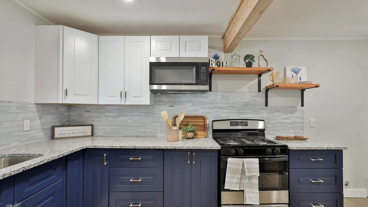 Photo of Kitchen in Elmwood Area