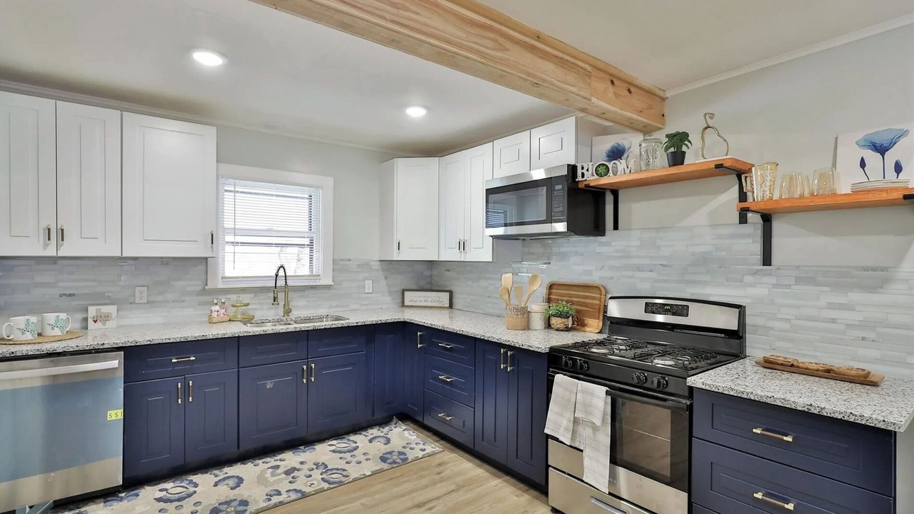 Photo of Kitchen in Elmwood Area