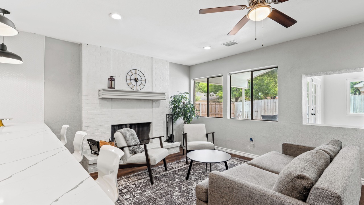 Photo of Livingroom in Bedford