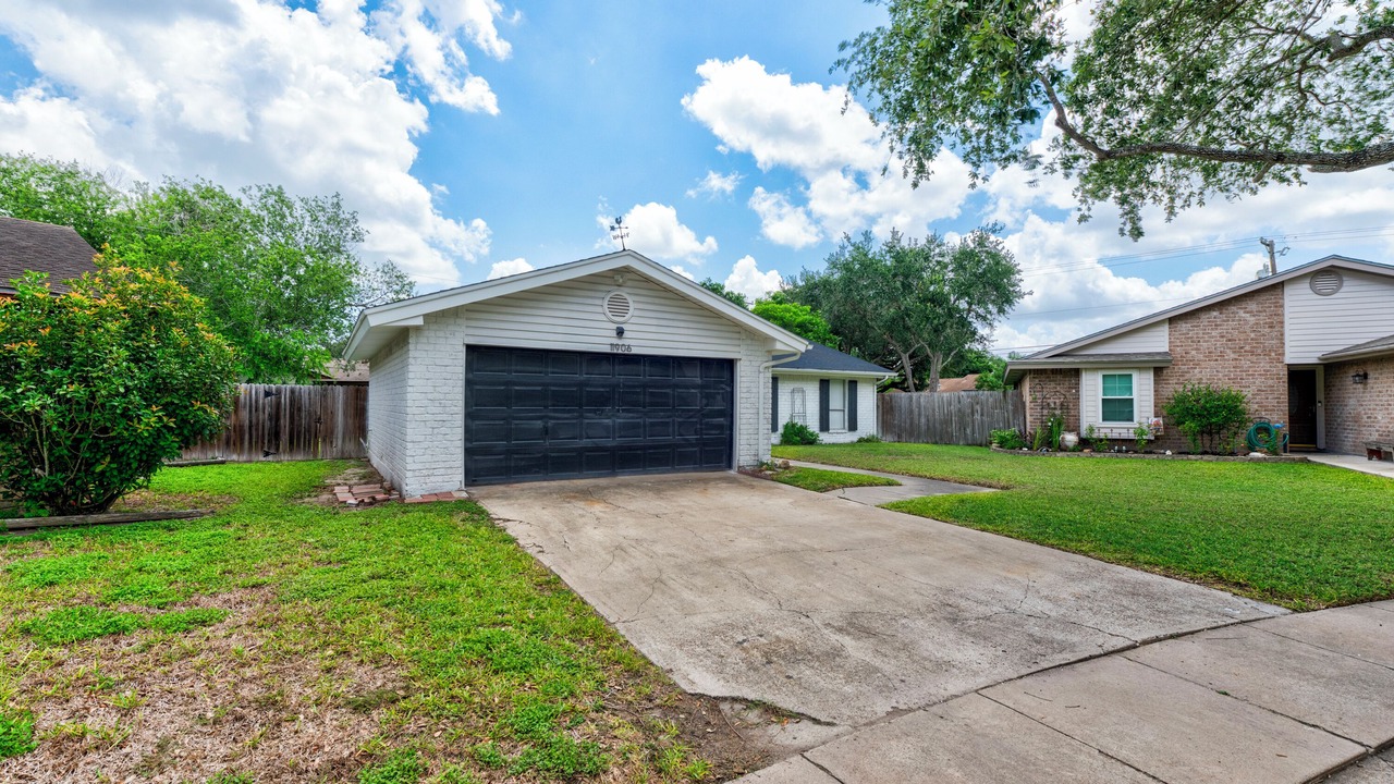 Photo of Bedroom in Calallen