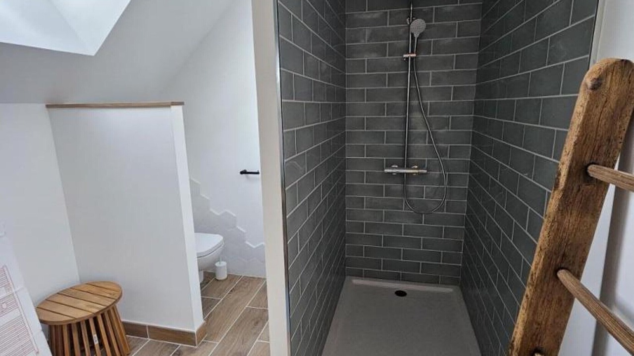 Photo of Bathroom in Avon-les-Roches
