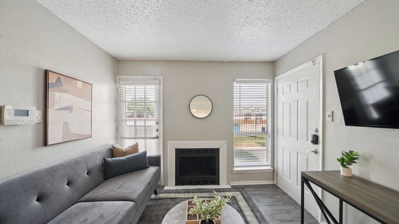 Photo of Livingroom in Buckingham