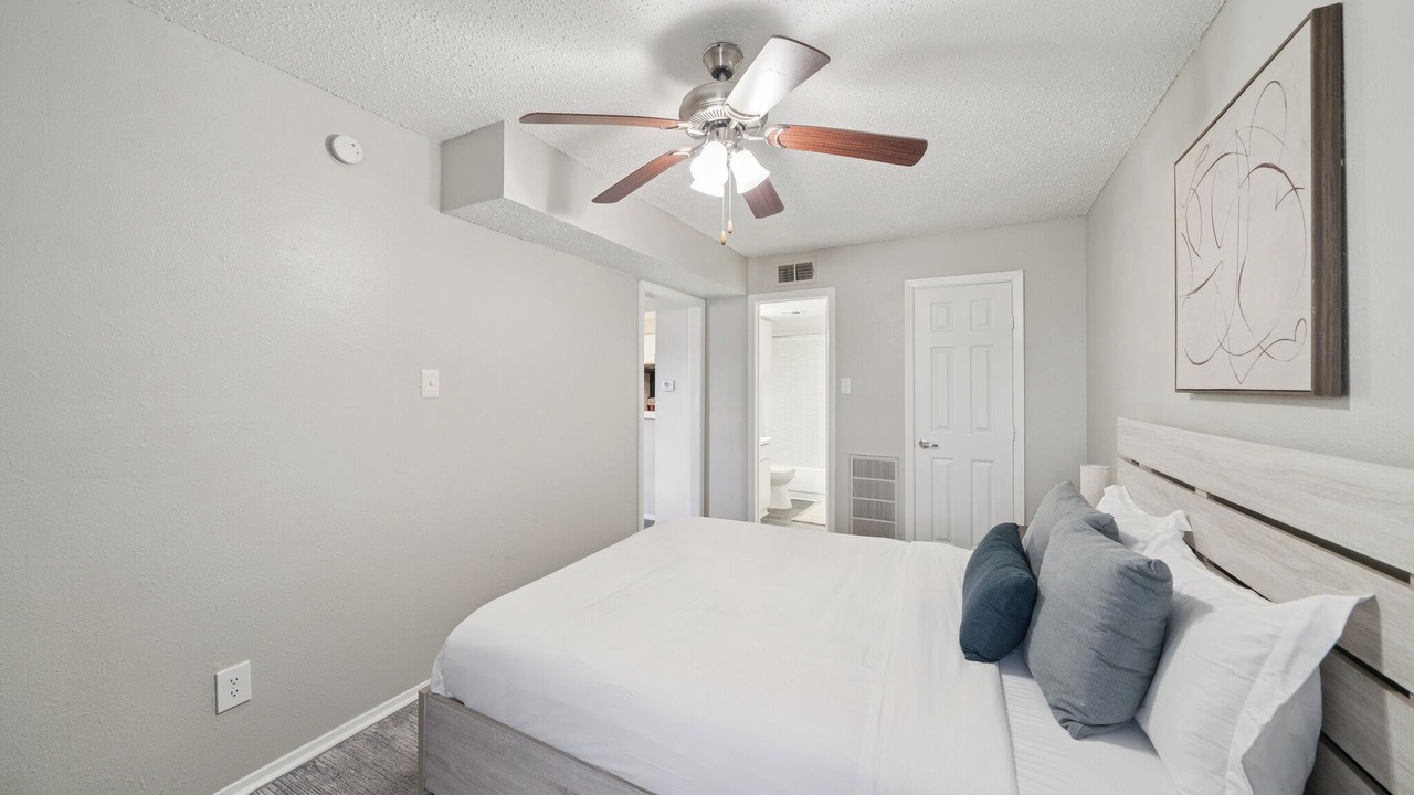 Photo of Bedroom in Buckingham