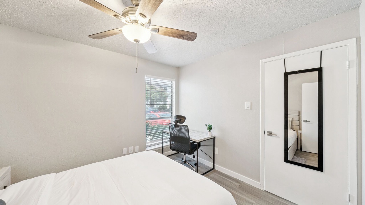 Photo of Bedroom in Buckingham