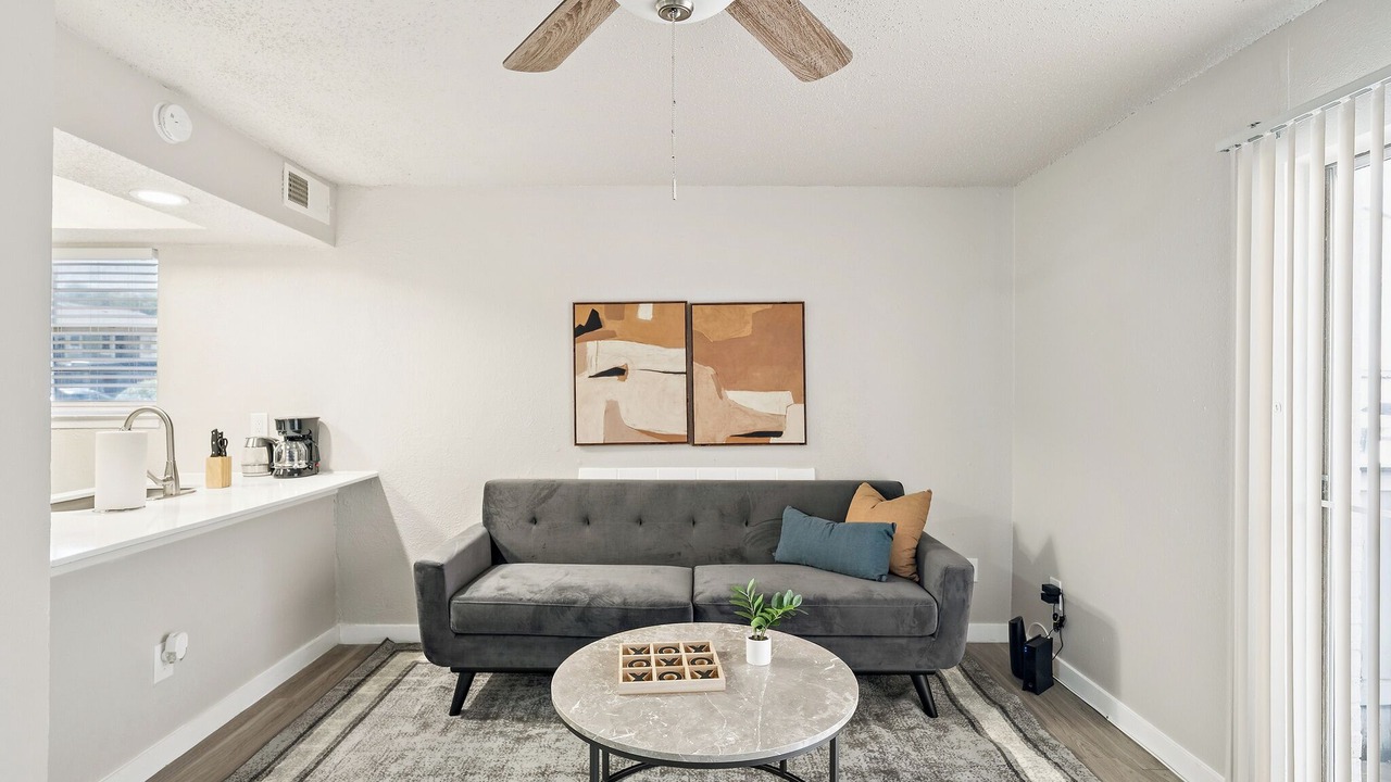 Photo of Livingroom in Buckingham