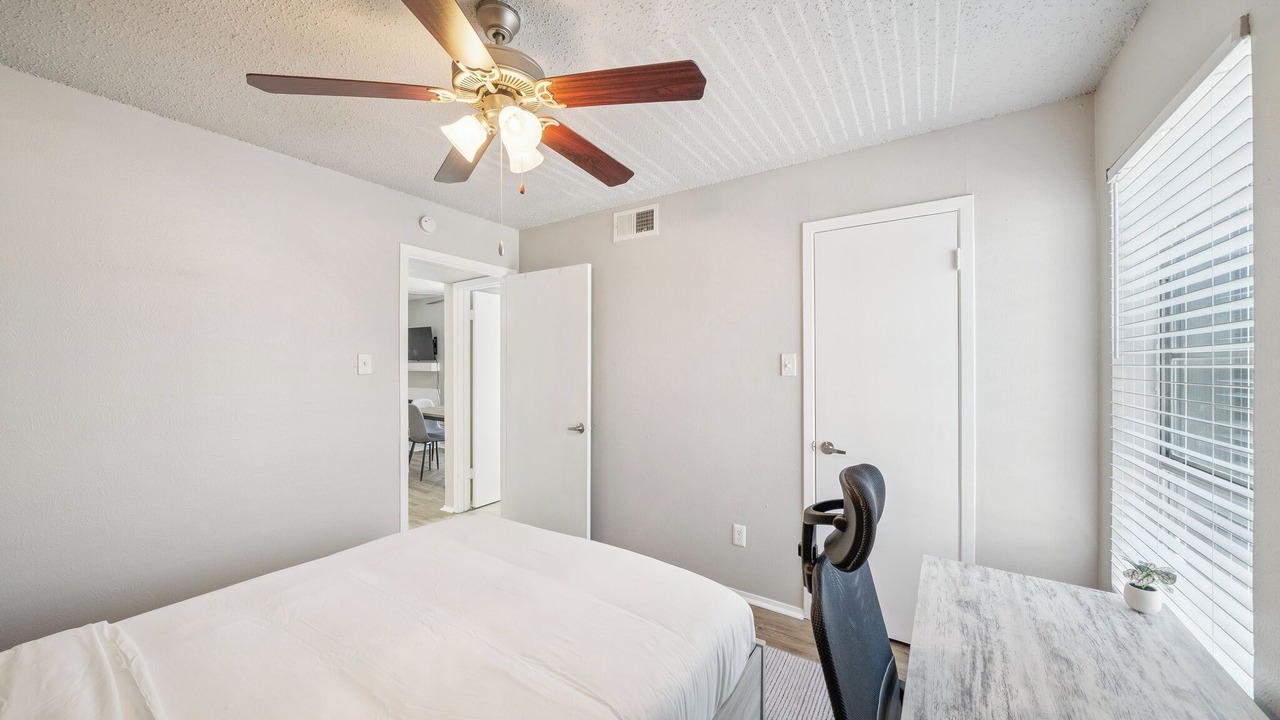 Photo of Bedroom in Buckingham