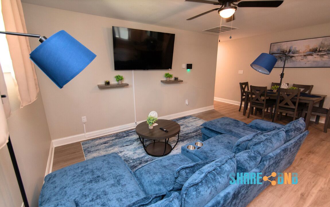 Photo of Livingroom in Jacksonville