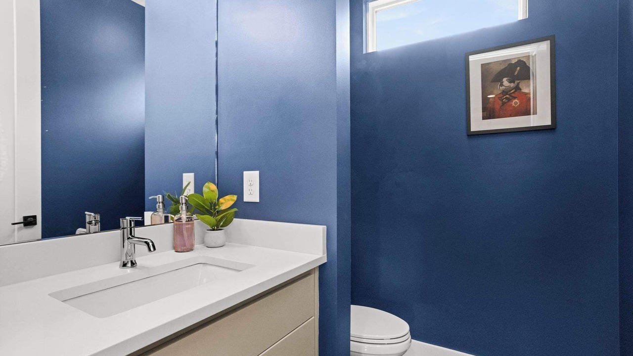 Photo of Bathroom in Eighth Avenue