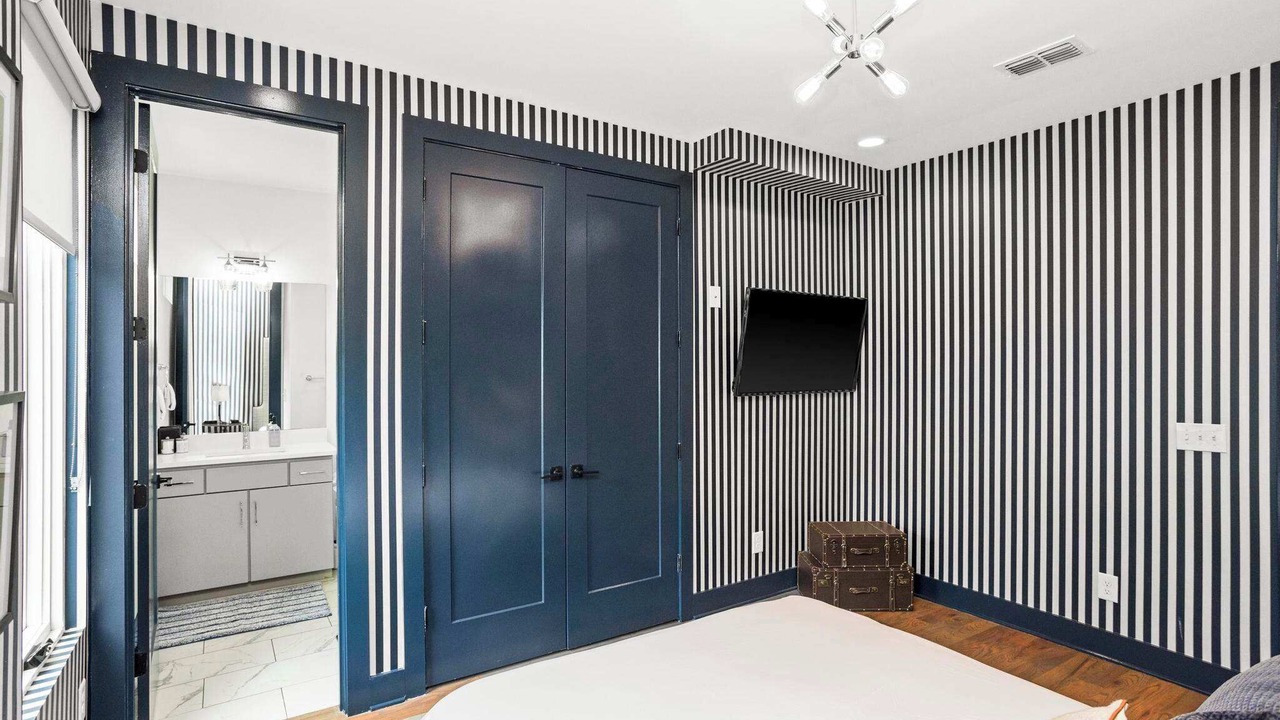 Photo of Bathroom in Eighth Avenue