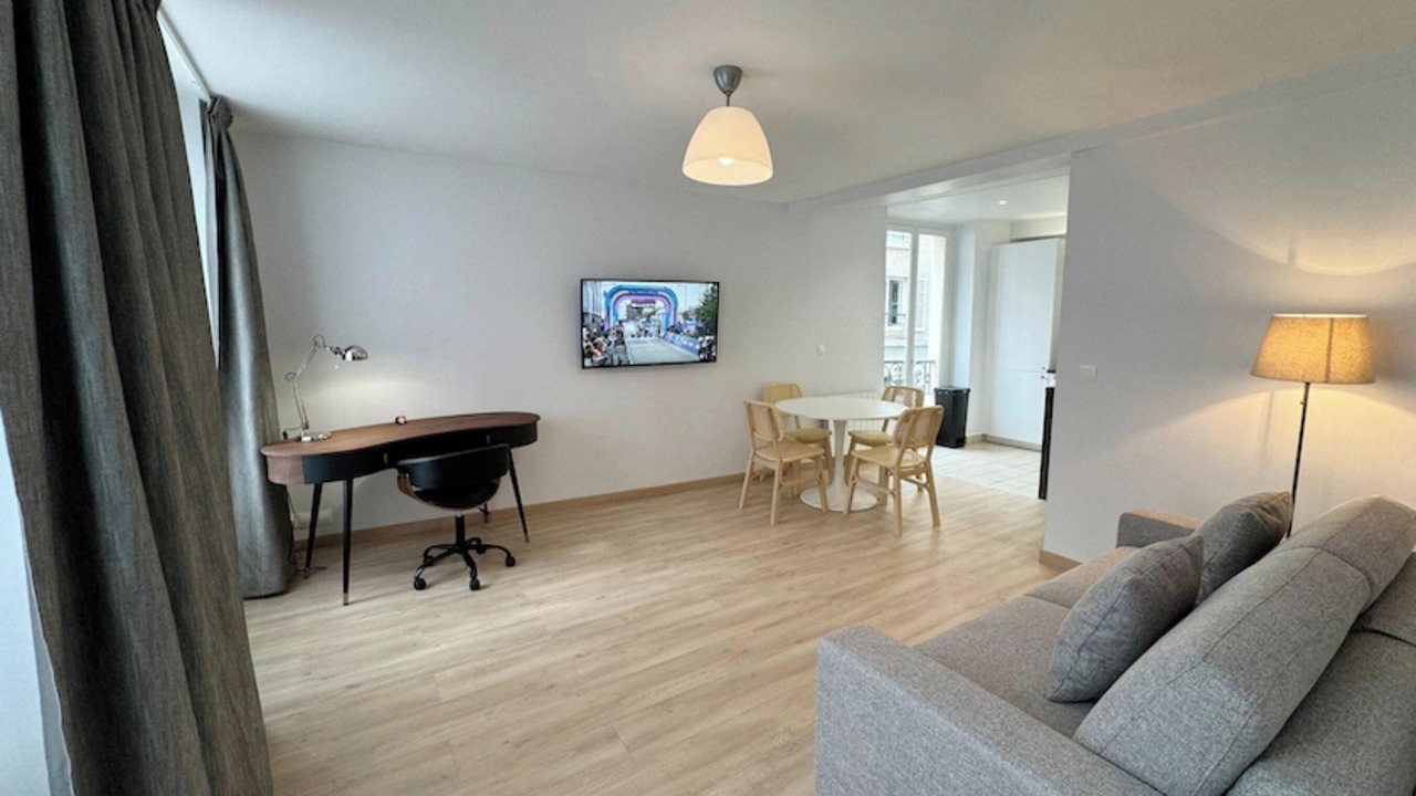 Photo of Livingroom in Arsenal