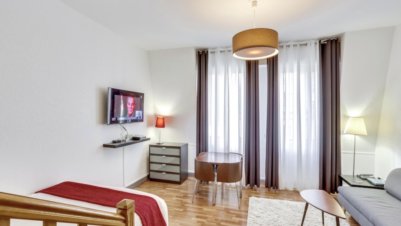 Photo of Bedroom in Arts-et-Metiers