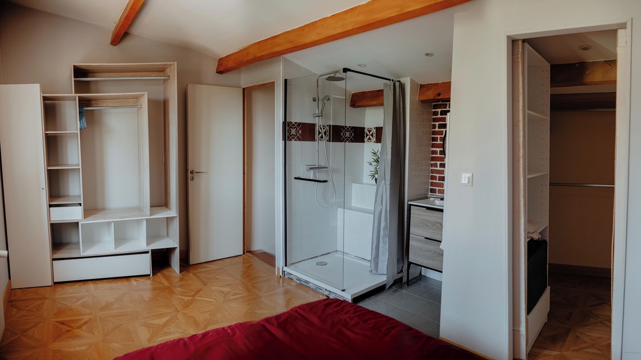 Photo of Bedroom in Le Pontet