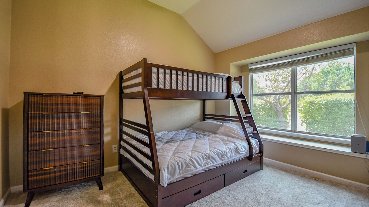 Photo of Bedroom in Roanoke