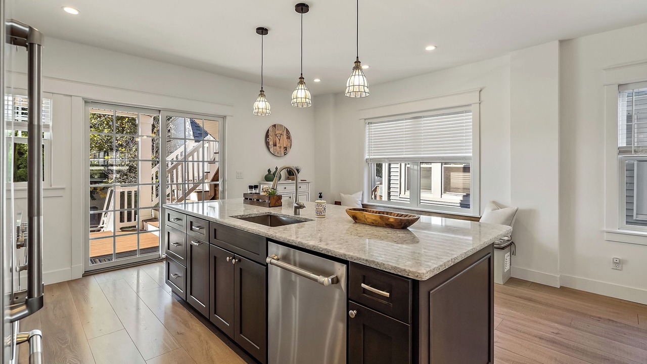 Photo of Others in Wall