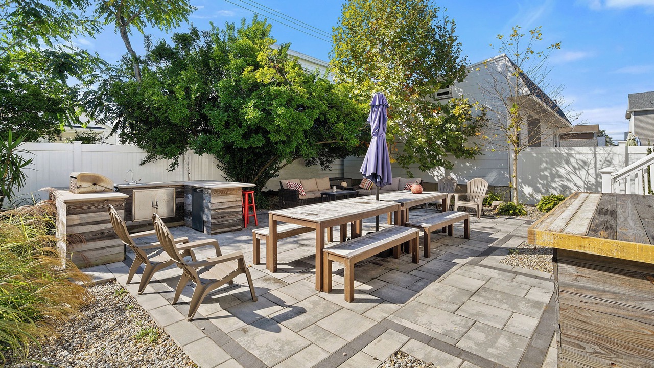 Photo of Outdoor in Wall