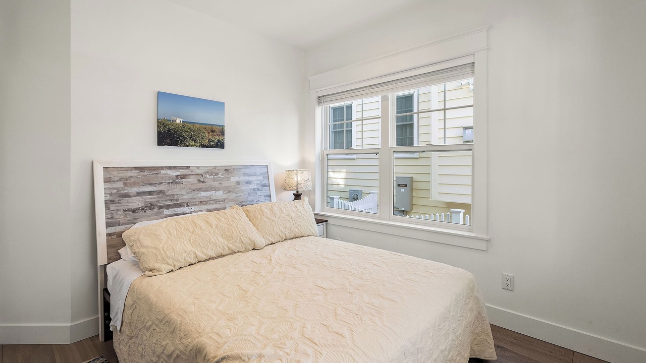 Photo of Bedroom in Wall