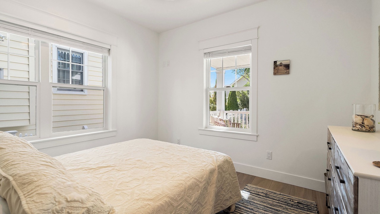 Photo of Bedroom in Wall