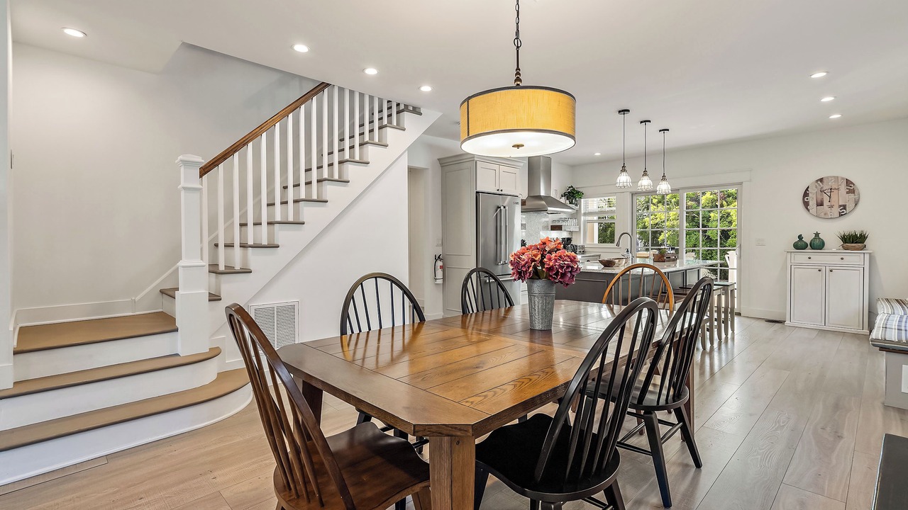 Photo of Others in Wall