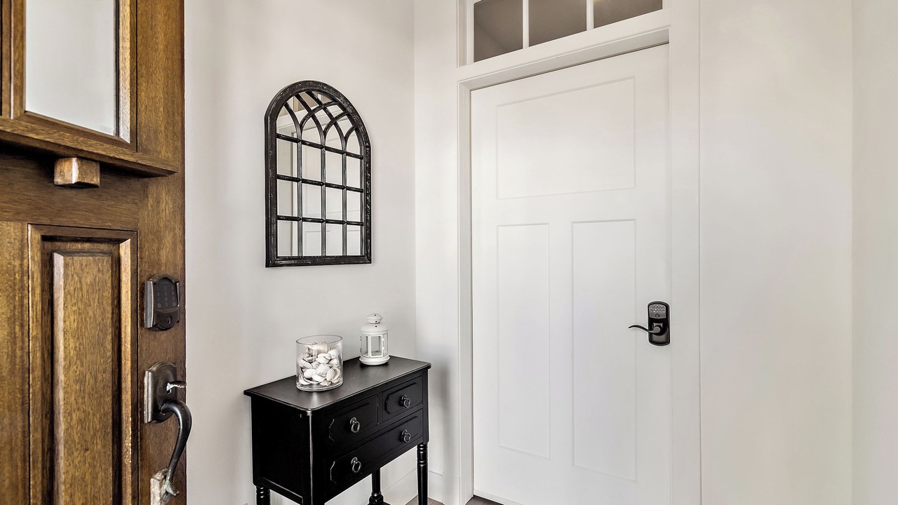 Photo of Others in Wall