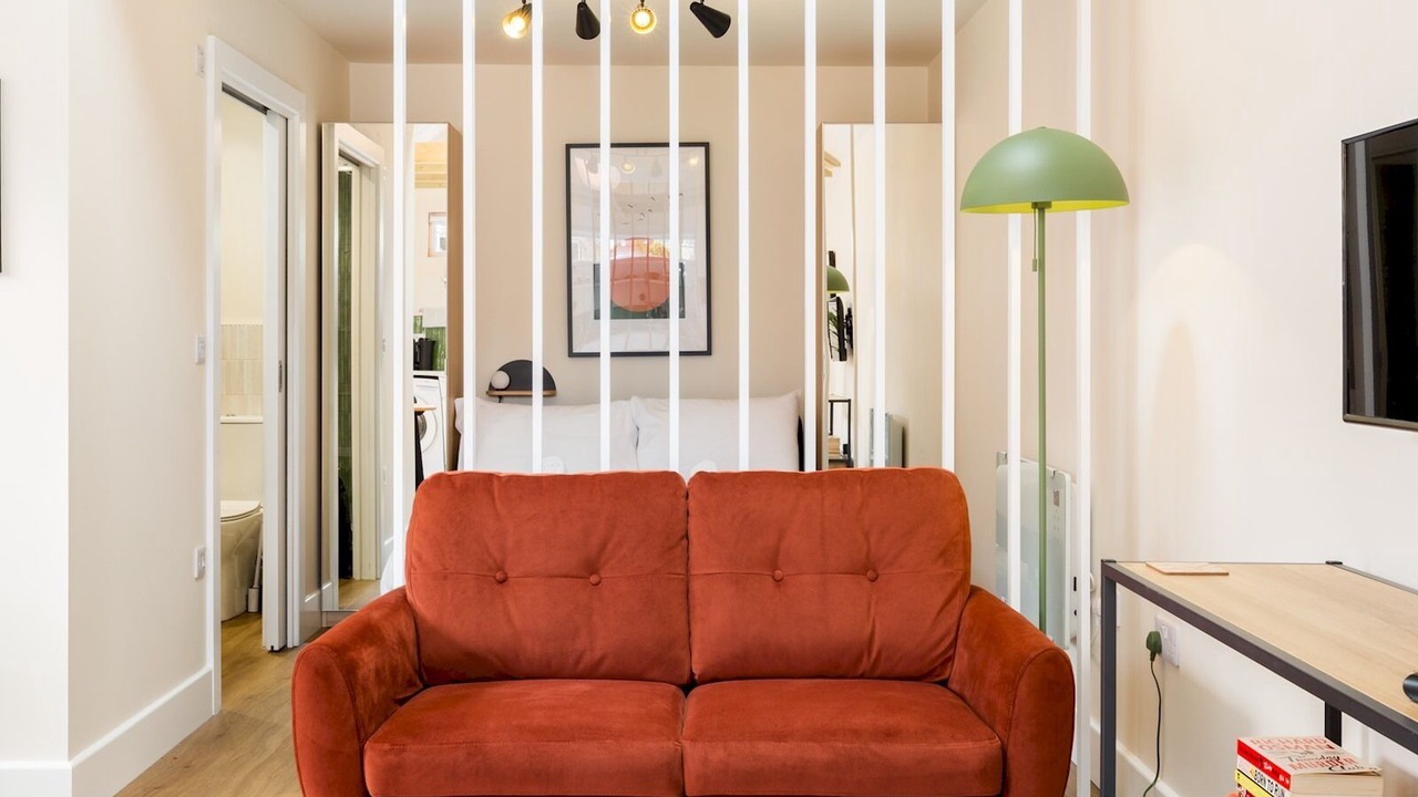 Photo of Bedroom in Royal Leamington Spa