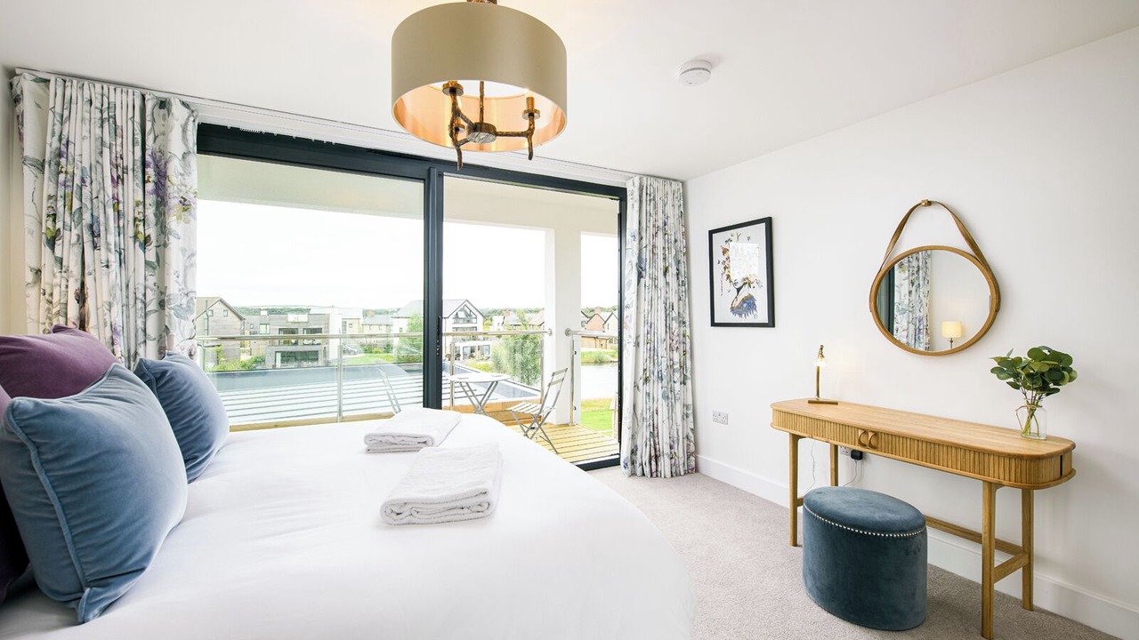 Photo of Bedroom in Holworth