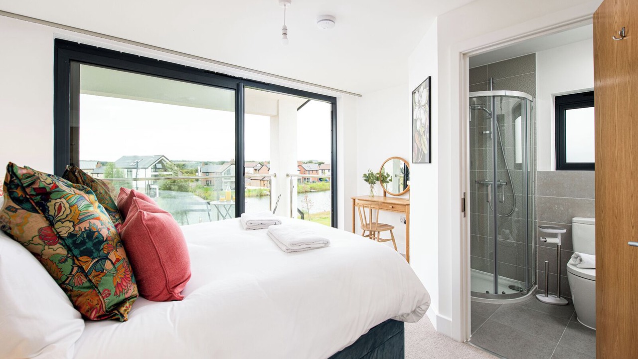 Photo of Bedroom in Holworth