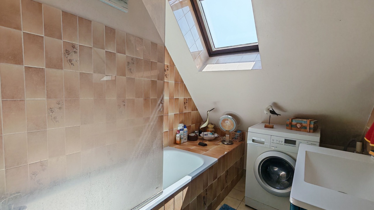 Photo of Bathroom in Le Perray-en-Yvelines