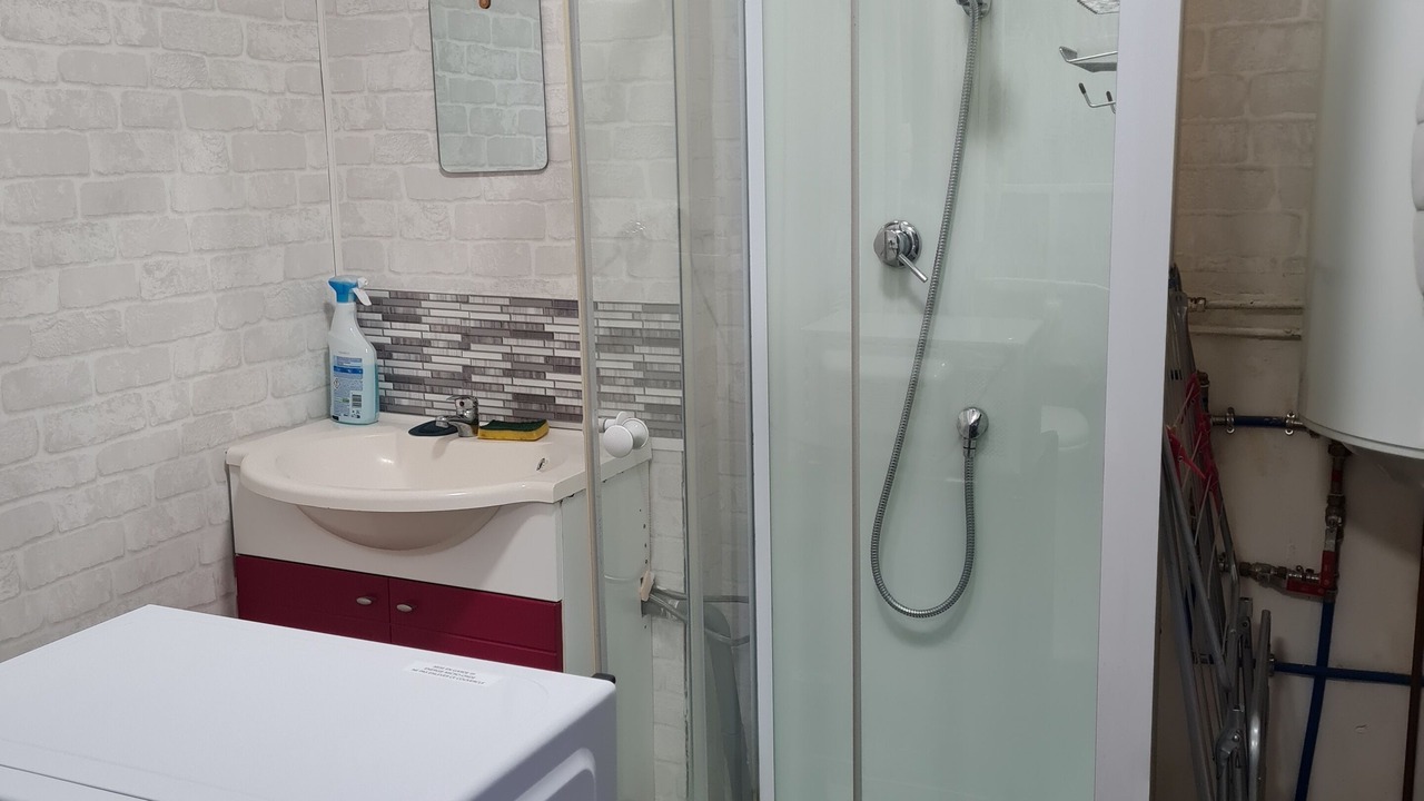 Photo of Bathroom in Saint-Gobert