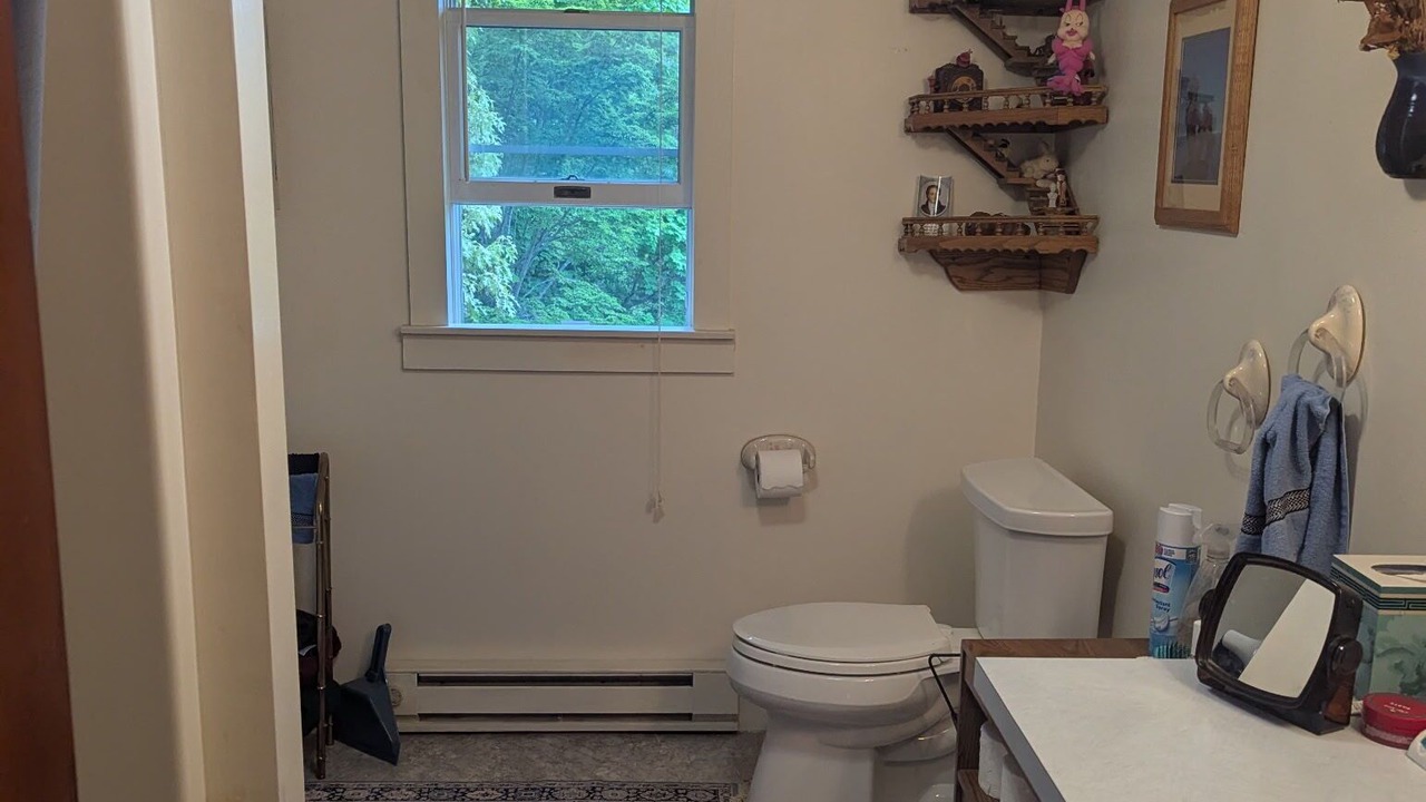 Photo of Bathroom in Menantic Creek