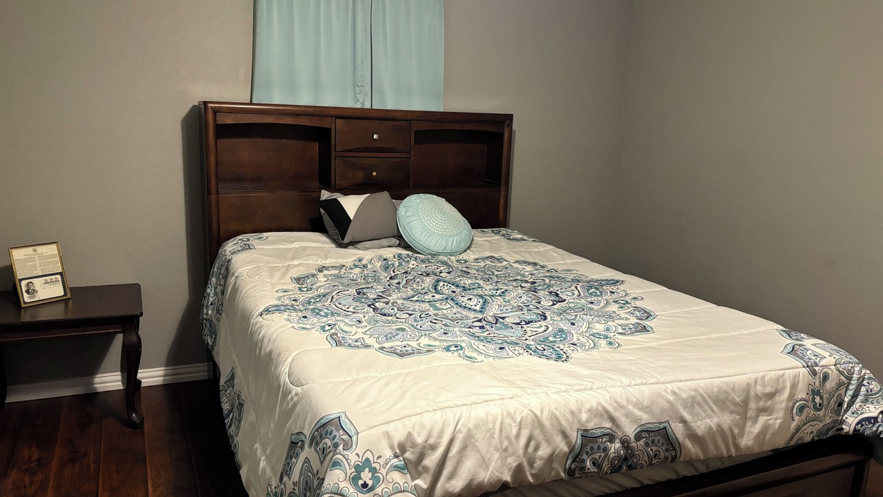 Photo of Bedroom in Whitney