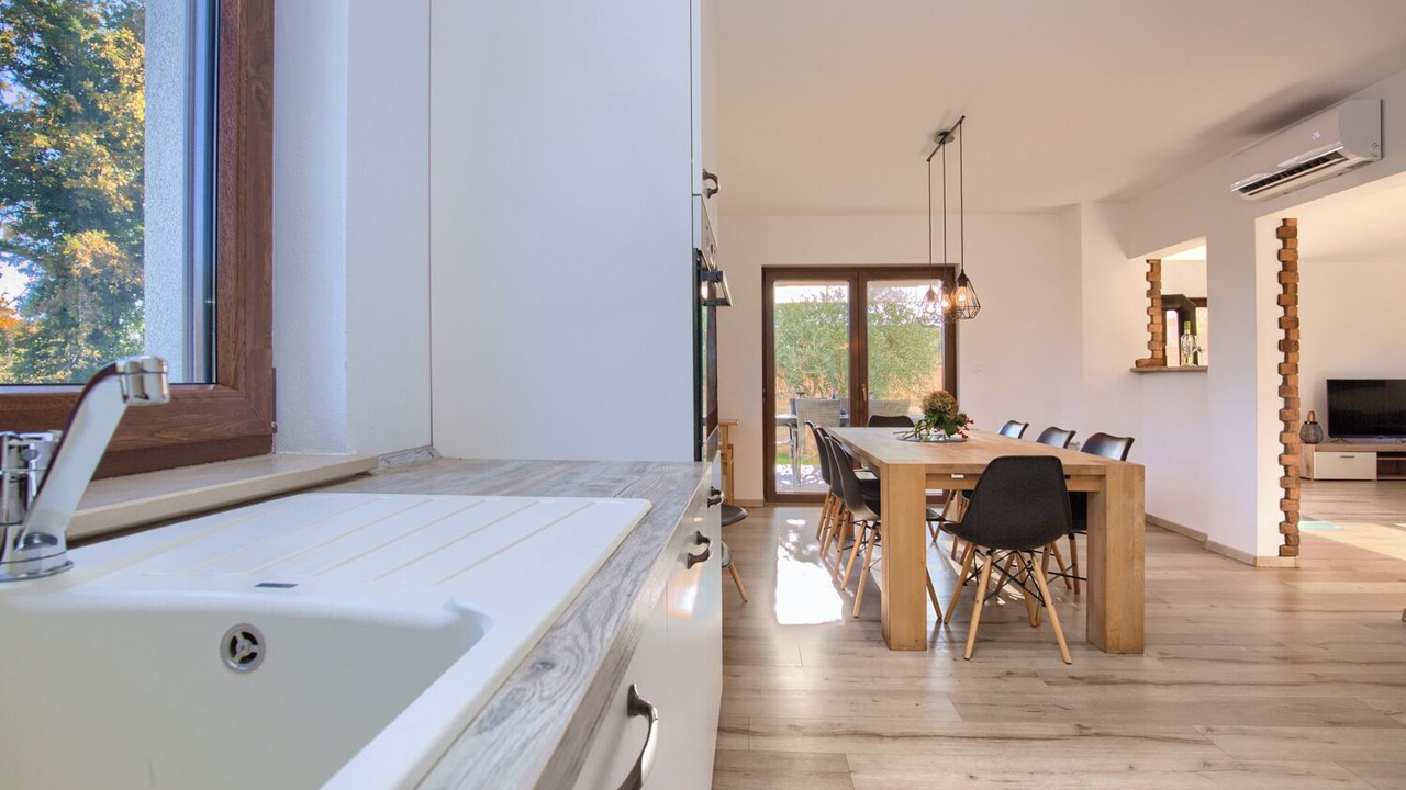 Photo of Kitchen in Mali Vareski