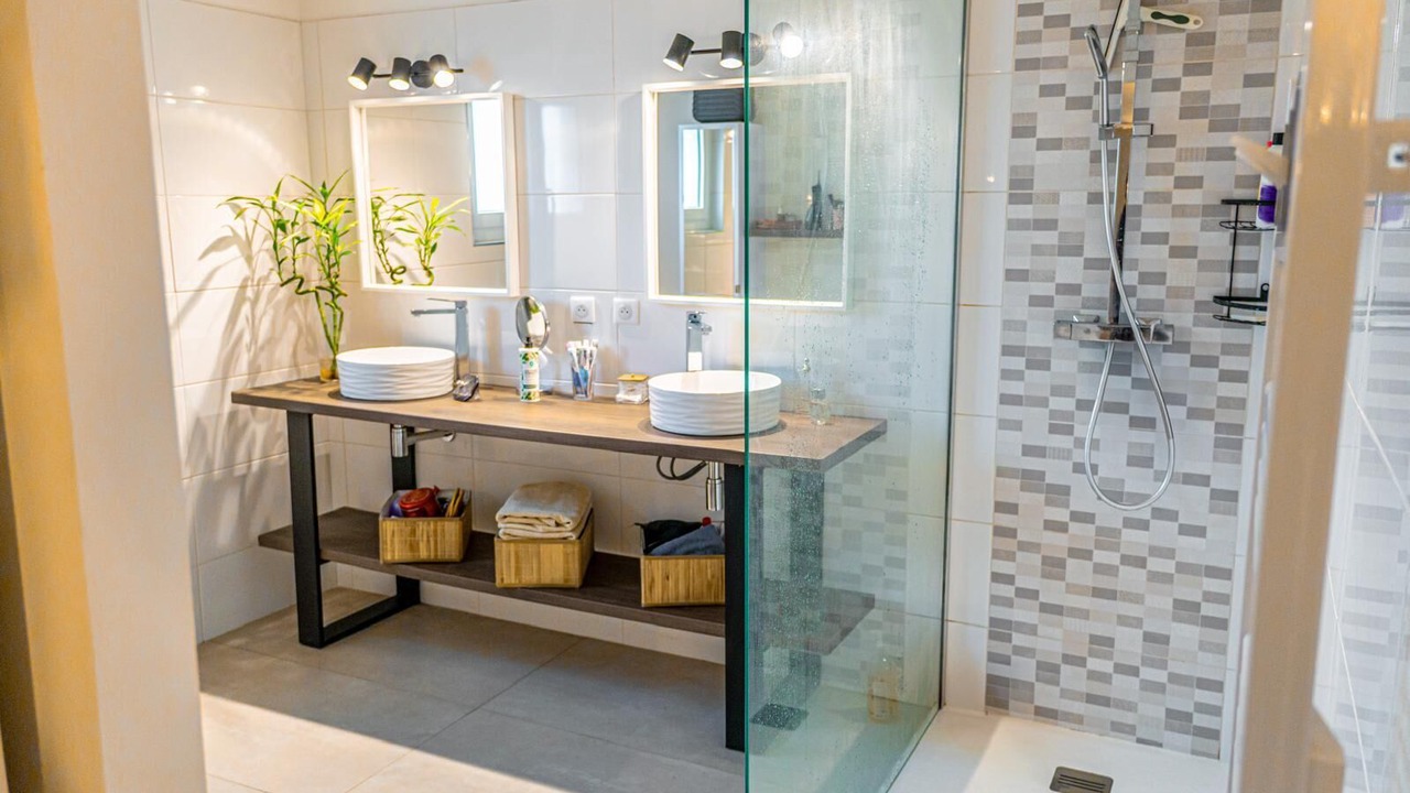 Photo of Bathroom in Escalquens