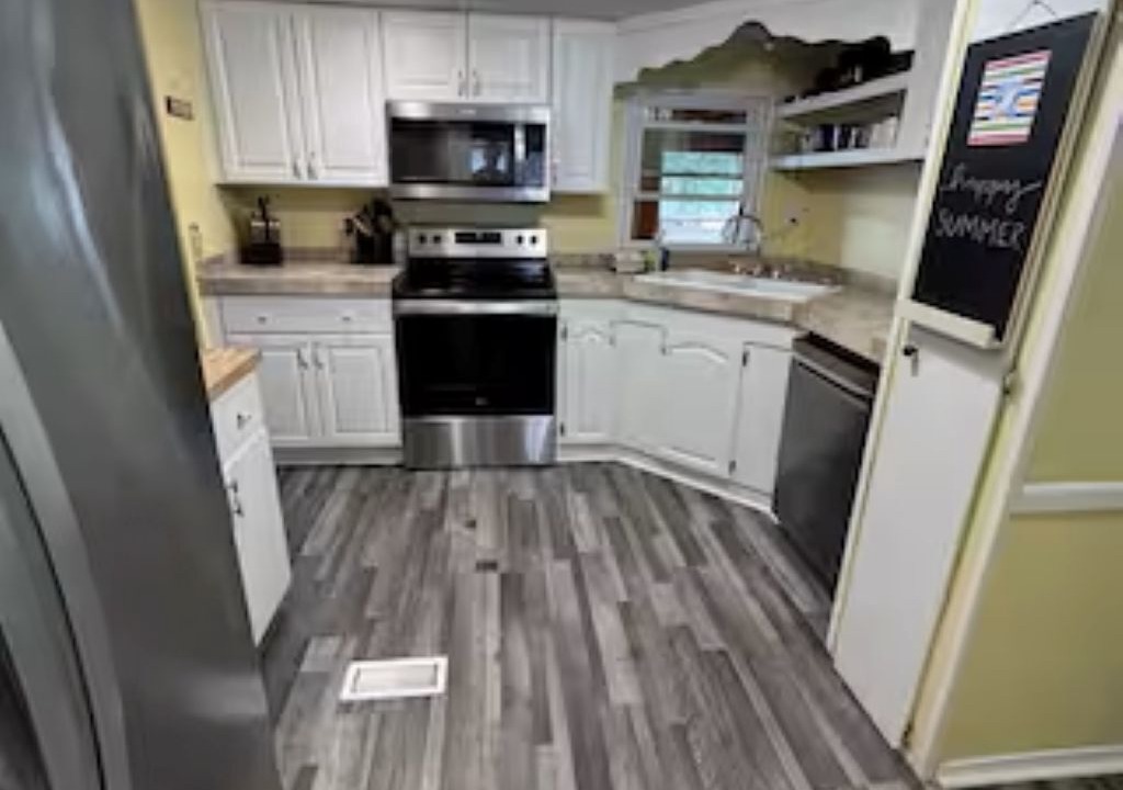 Photo of Kitchen in Cobb